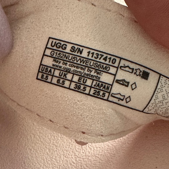 Ugg Sandals size 8.5 - Picture 6 of 7